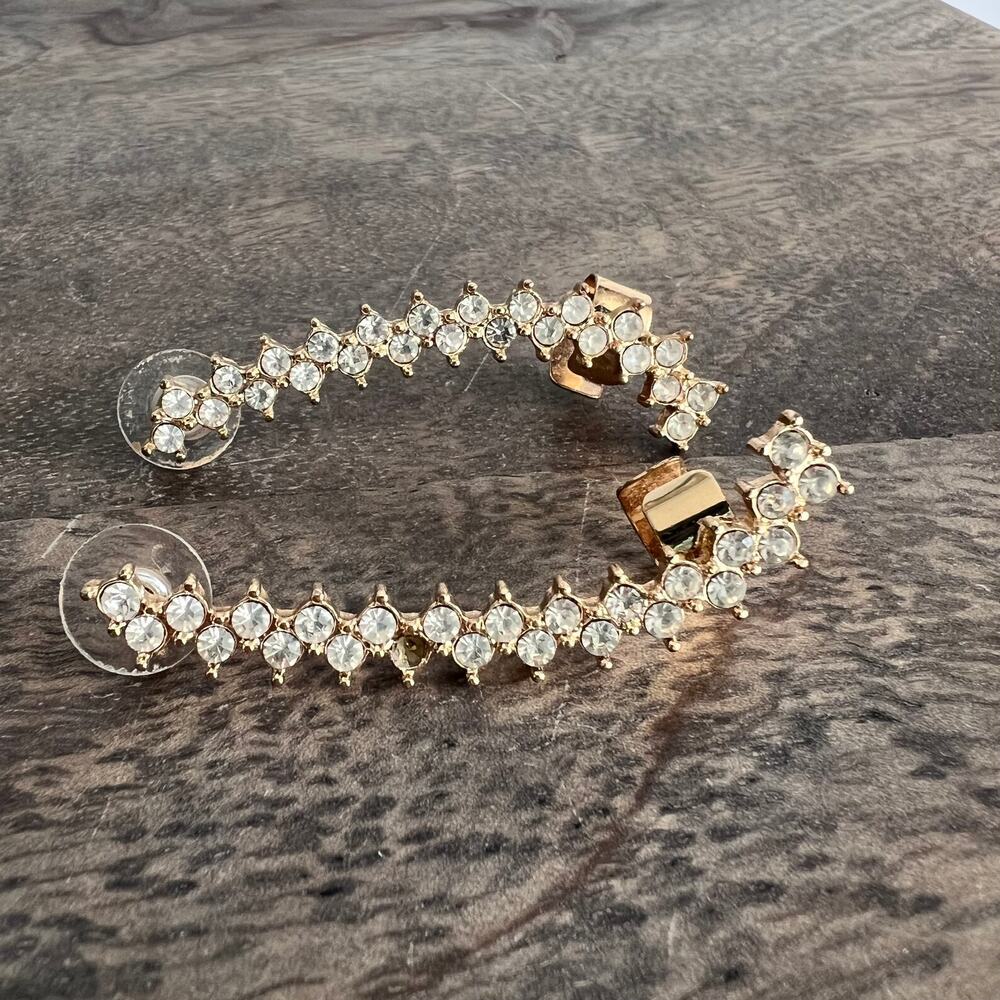🍭6/$30 Rhinestone studded gold tone climber cuff post earrings - missing a stone